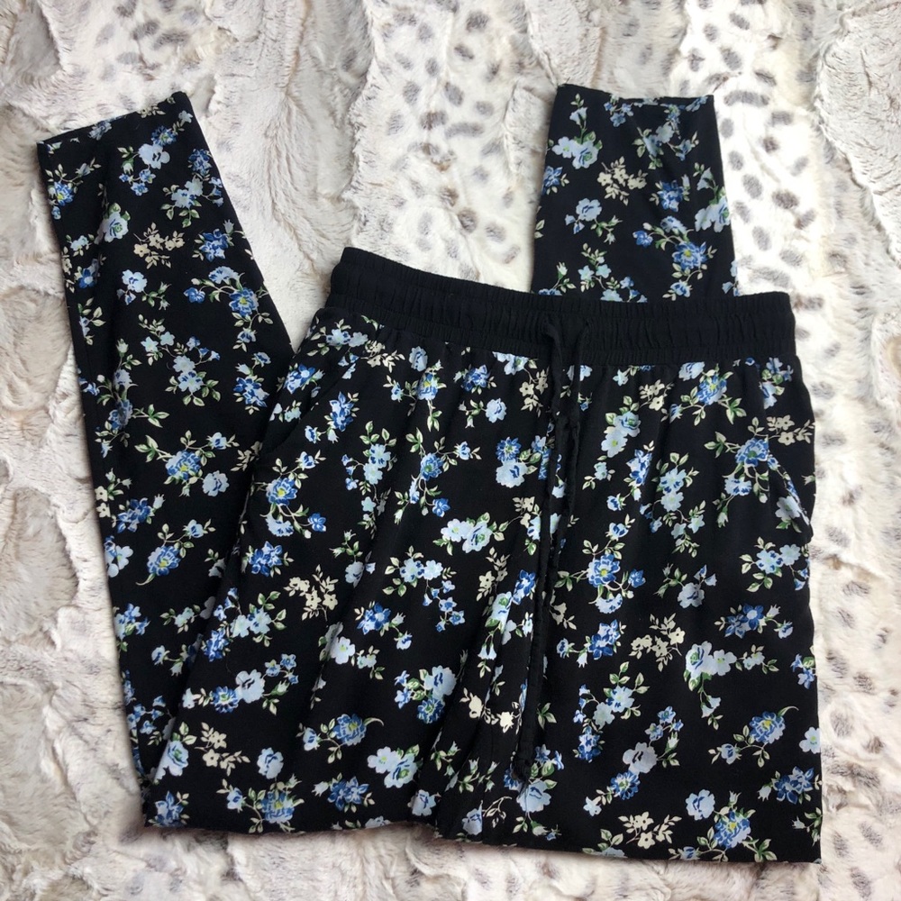 Lush Black Floral Joggers Size Small